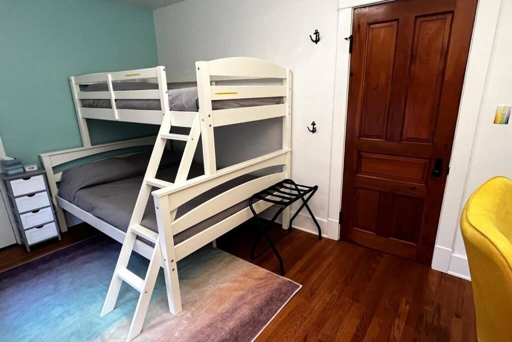 Fiesinger House - Private 3-Bd Unit In Historic Home, Downtown Sandusky Dış mekan fotoğraf
